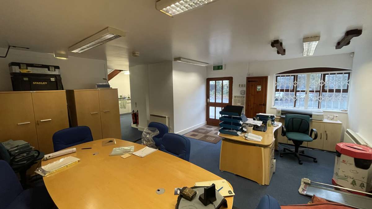 Office in Broadwell - photo 2