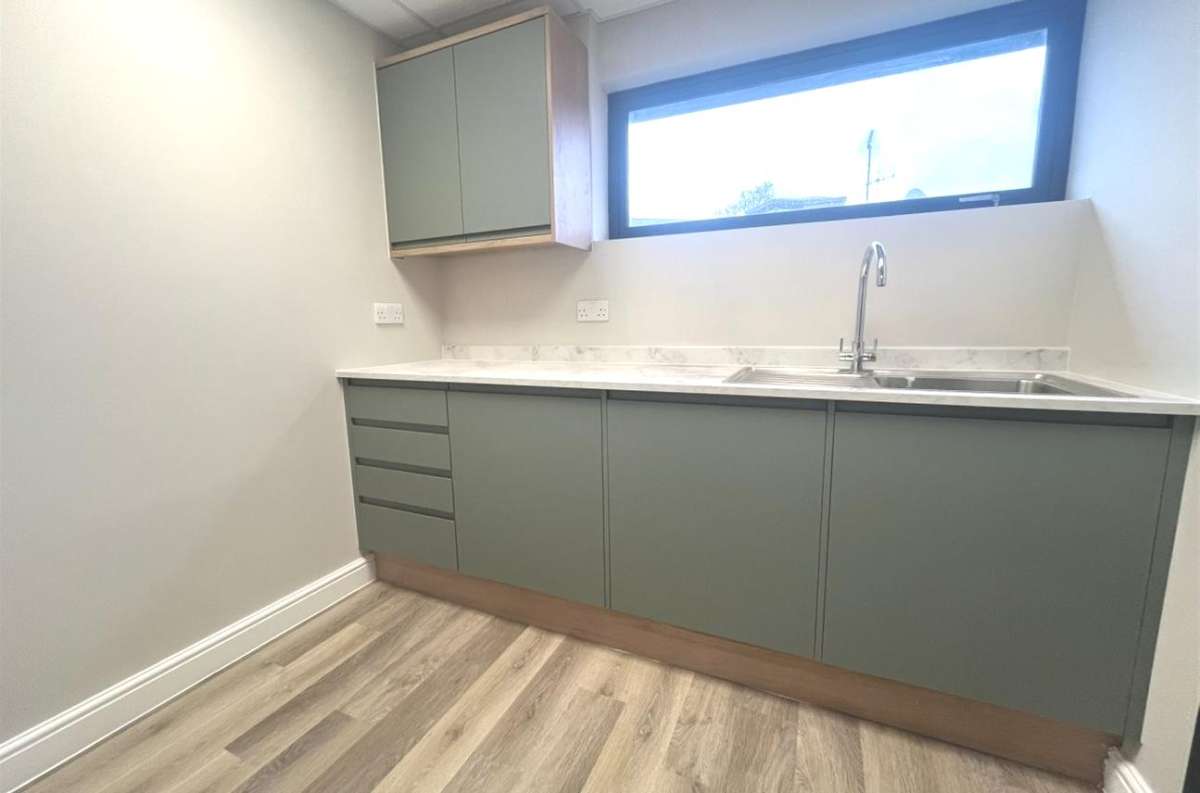 Office in Ipswich - photo 4