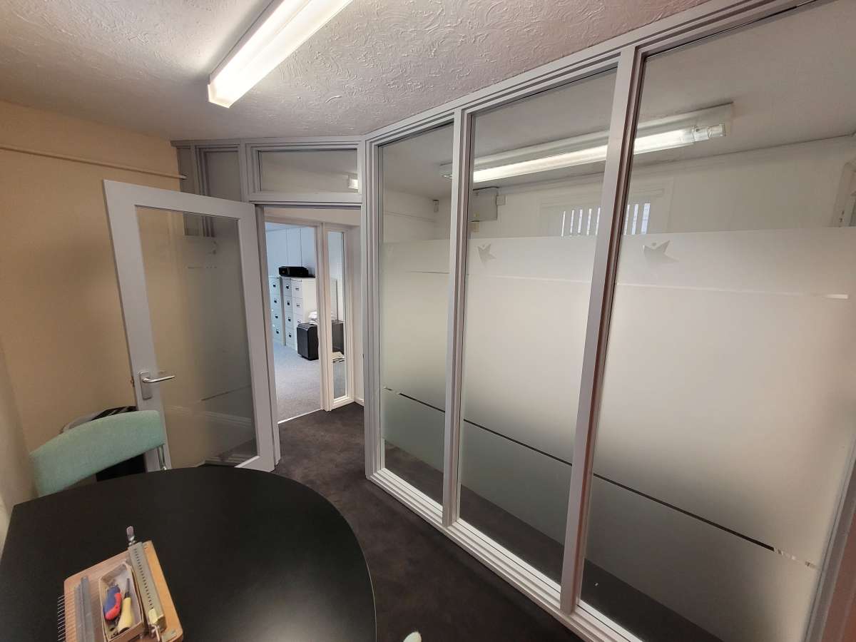 Office in Huntingdon - photo 4