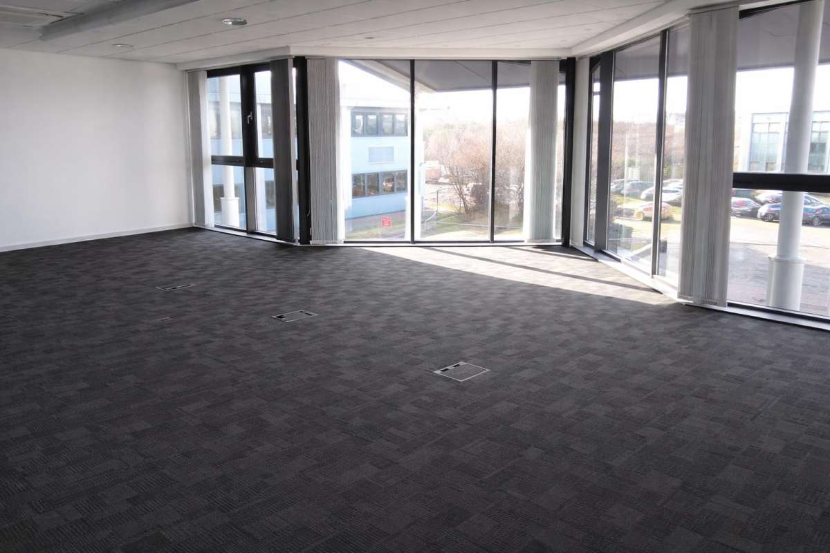 Office in Westhill - photo 3