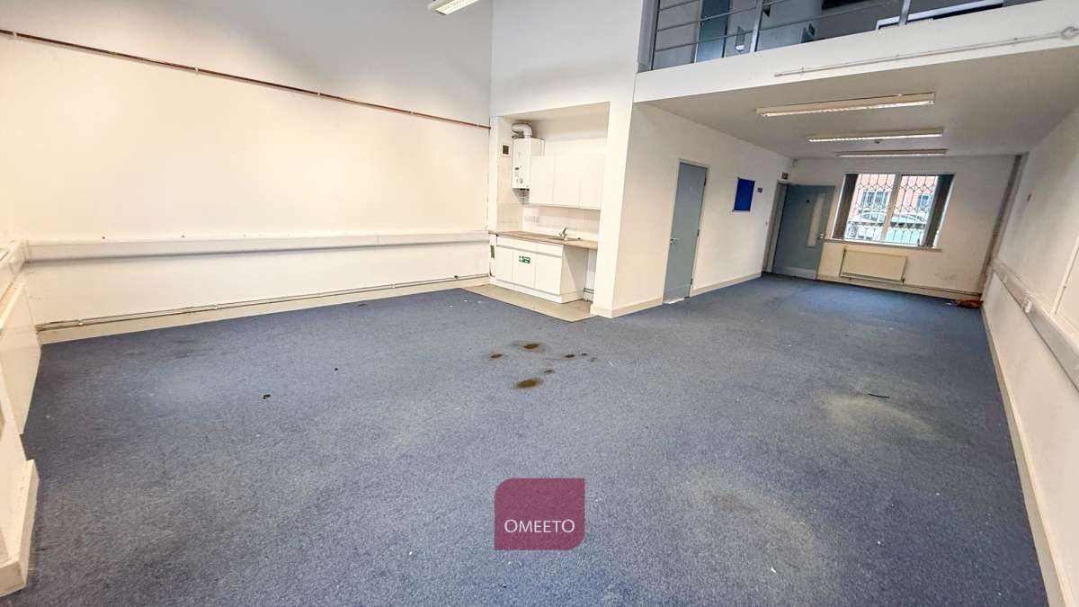 Office in Bulwell - photo 2