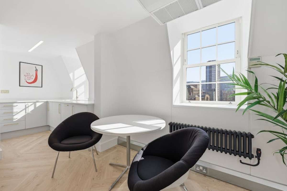 Office in London - photo 3