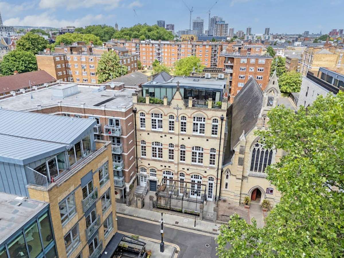 Office in London - photo 4