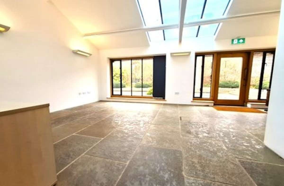 Office in Hereford - photo 2