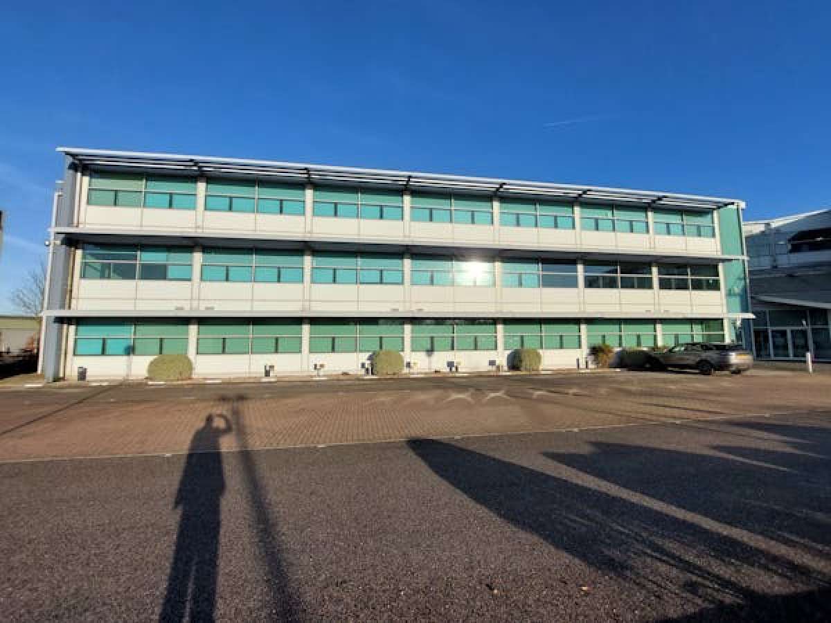 Office in Doncaster - photo 4