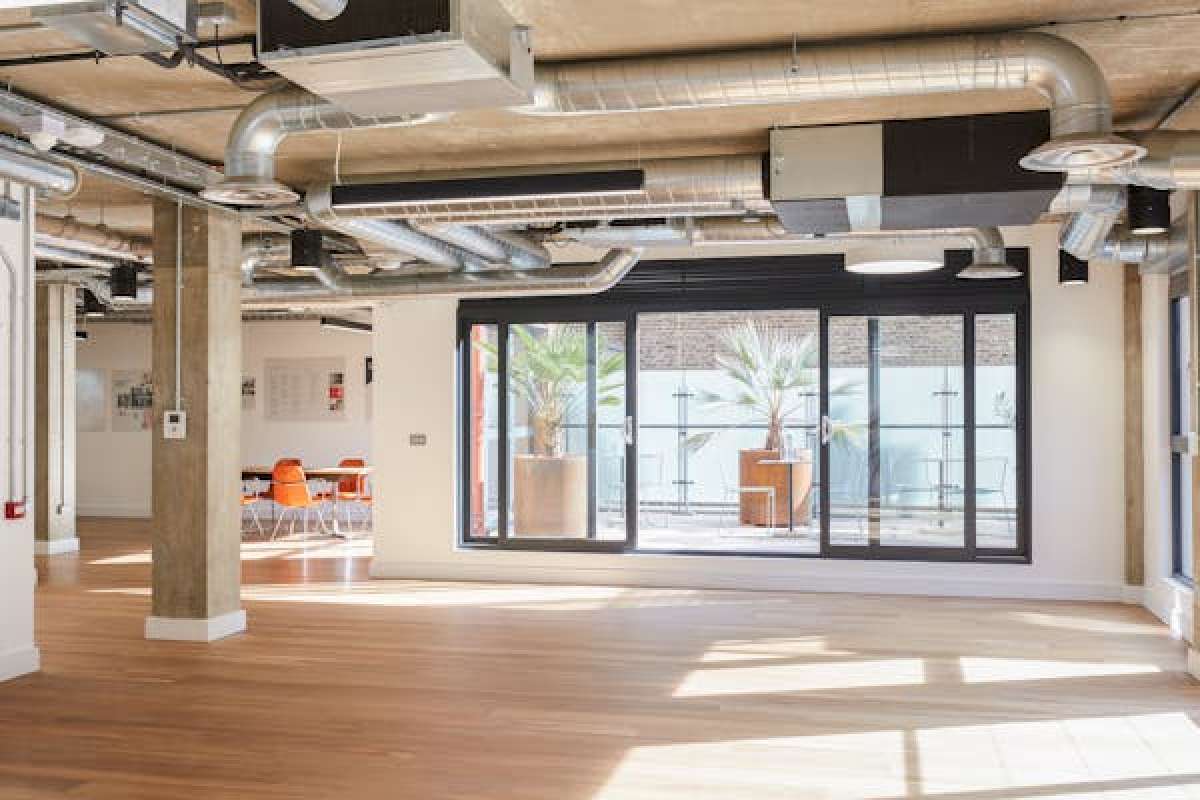 Office in London - photo 3