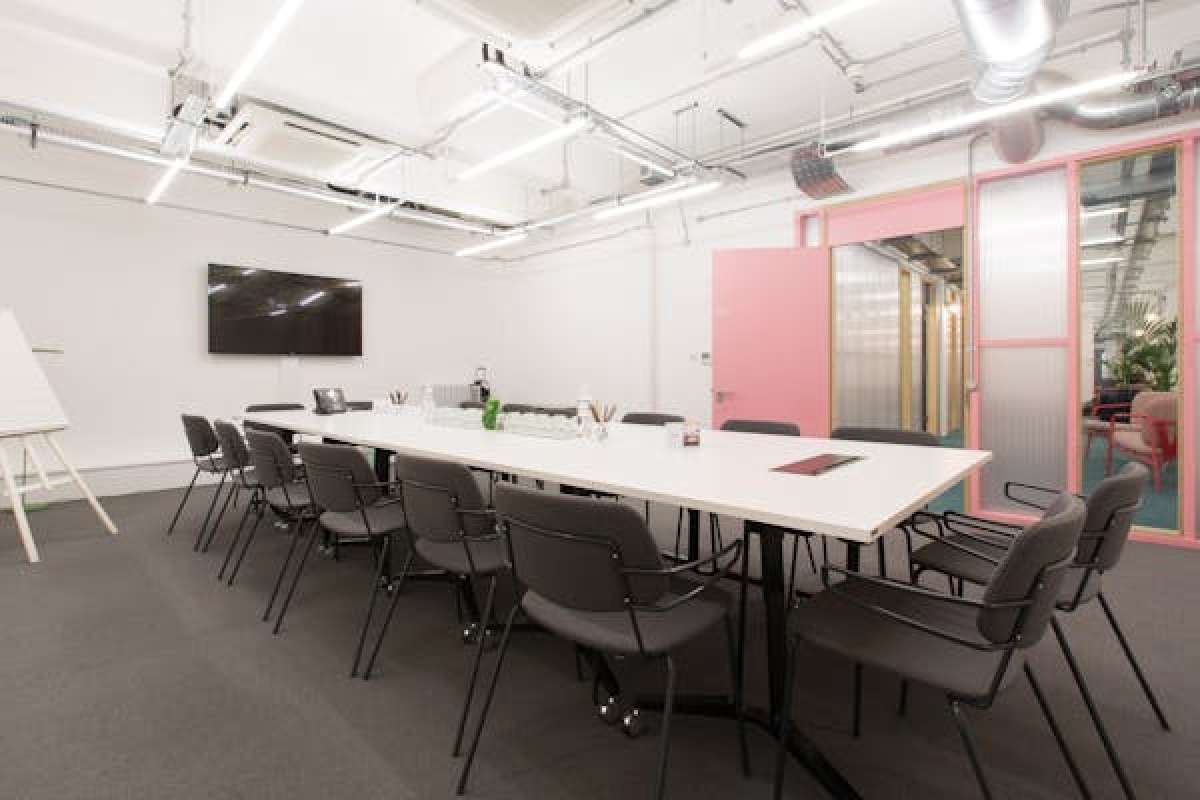 Office in London - photo 4