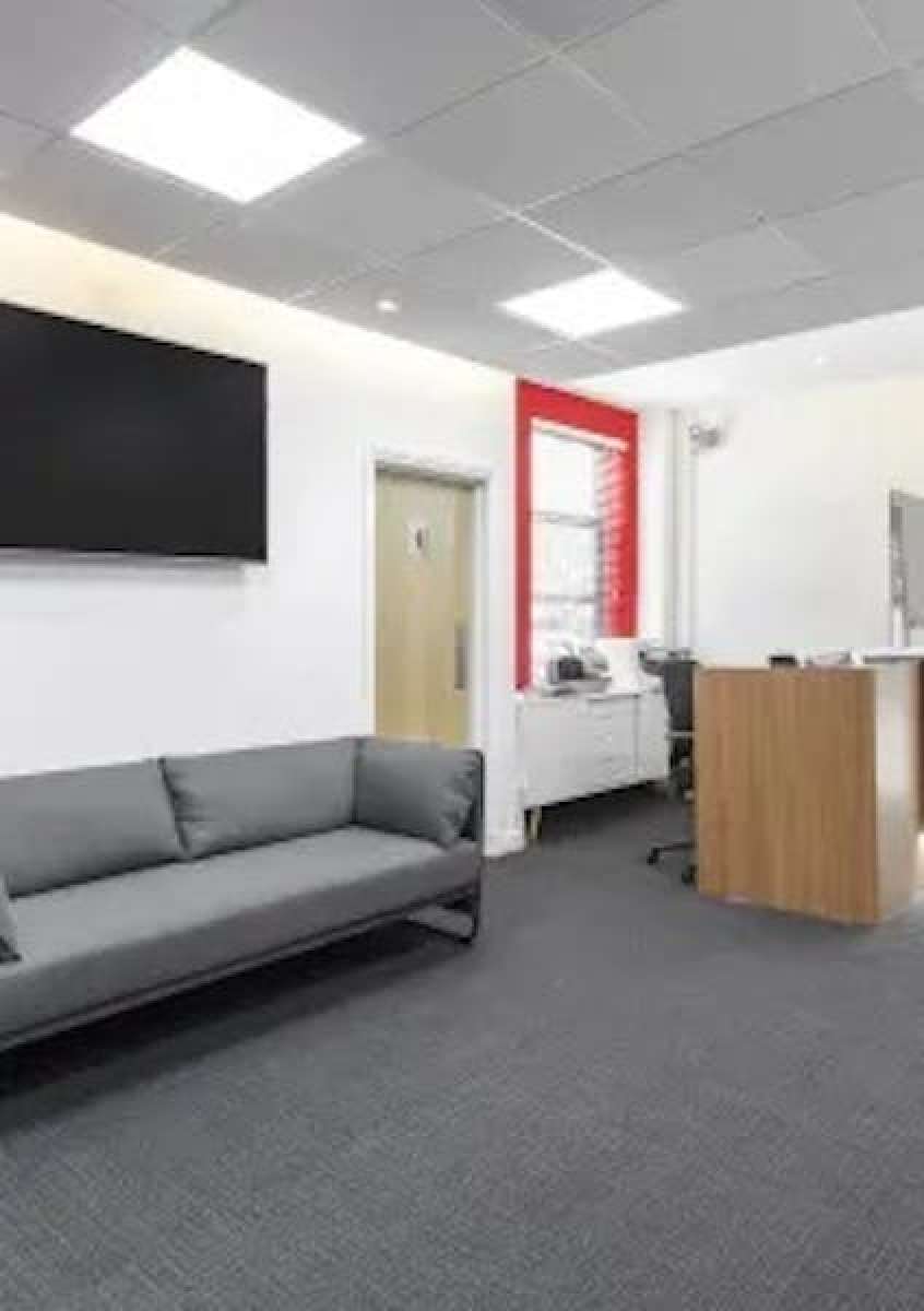 Office in Fearnhead - photo 3