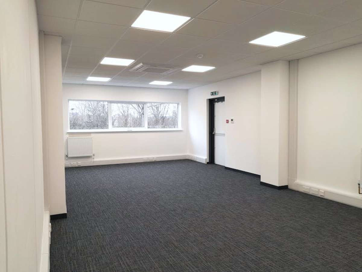 Office in Salisbury - photo 3