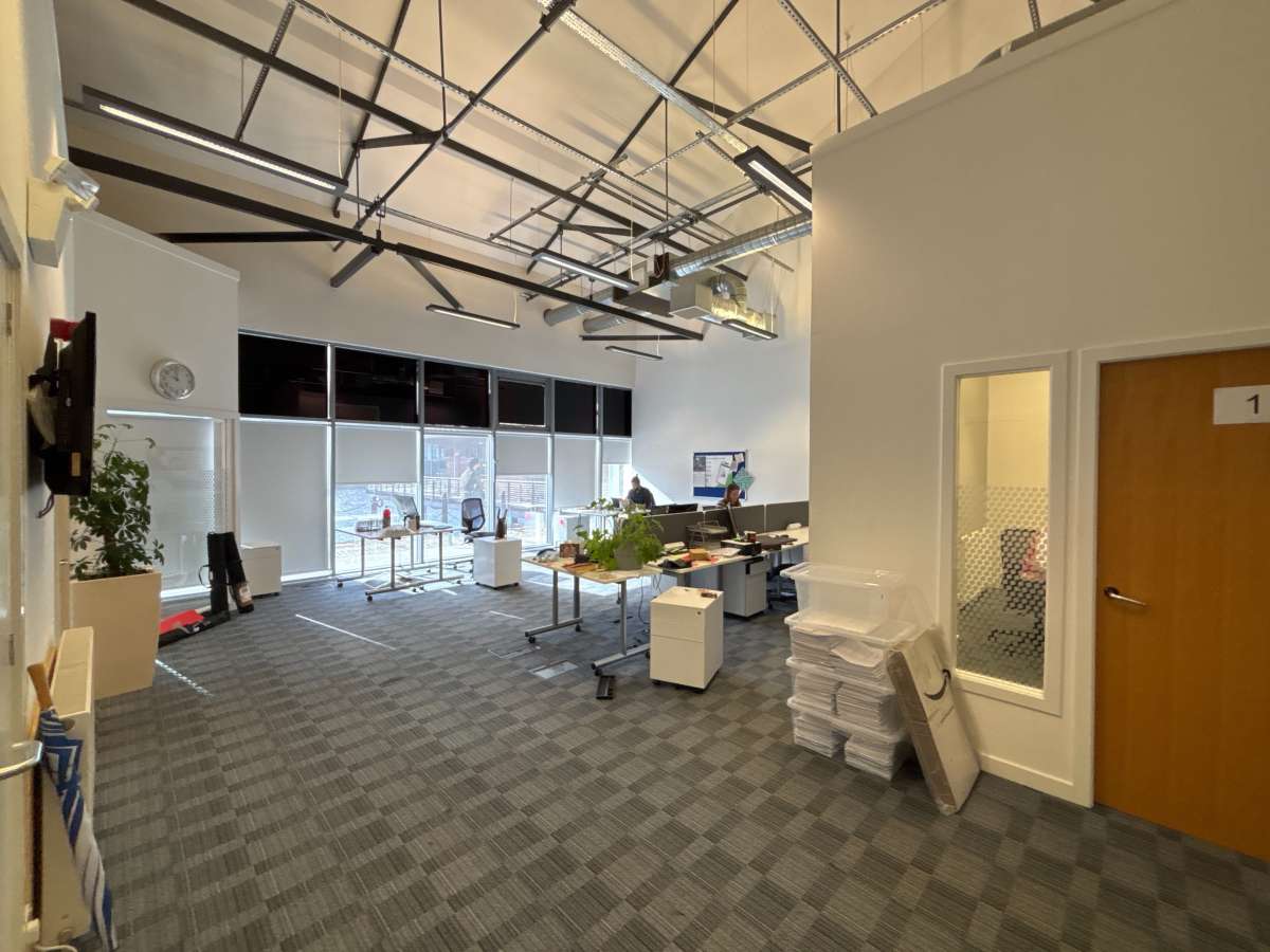 Office in Dundee - photo 4