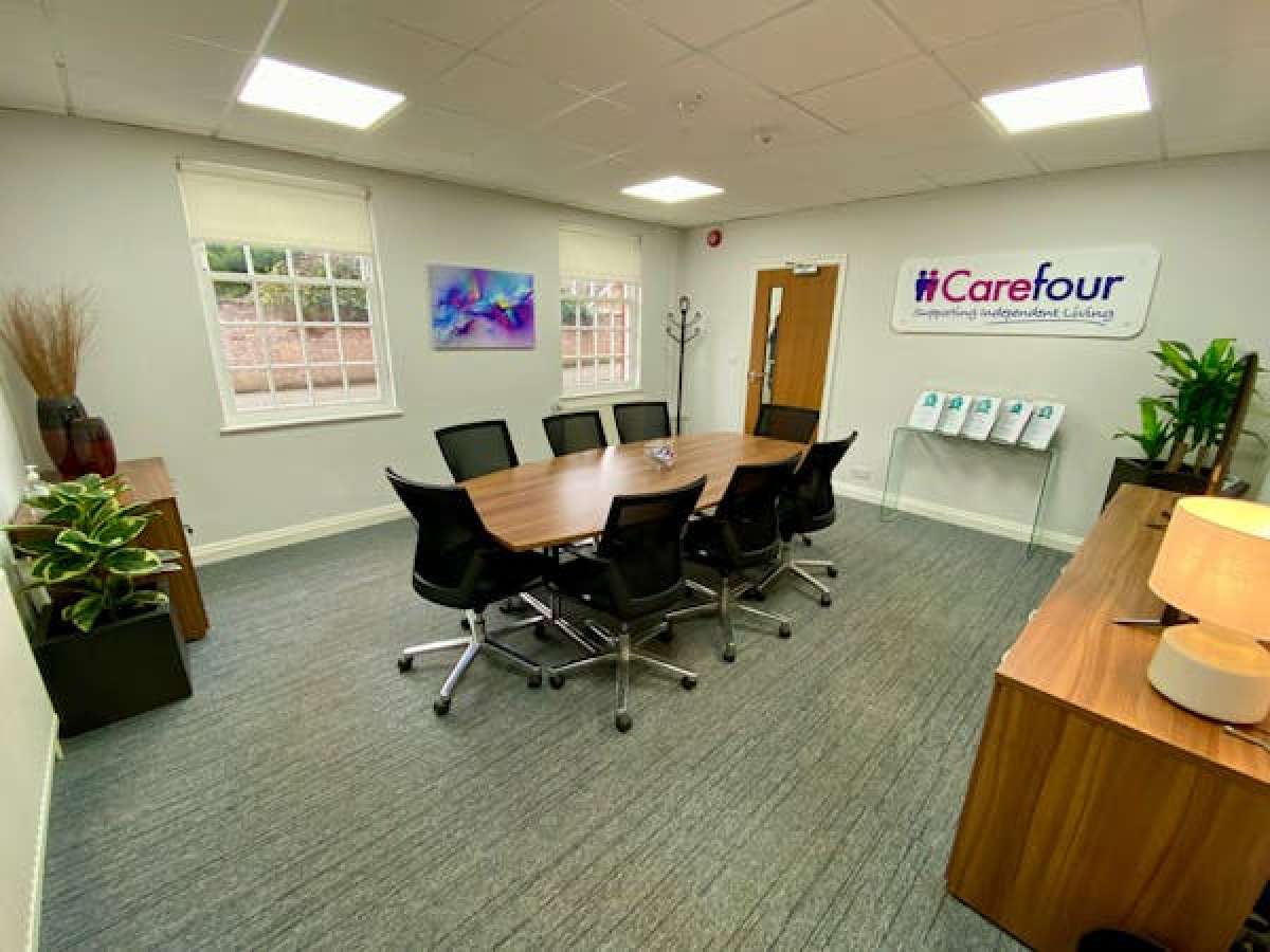 Office in Worcester - photo 3