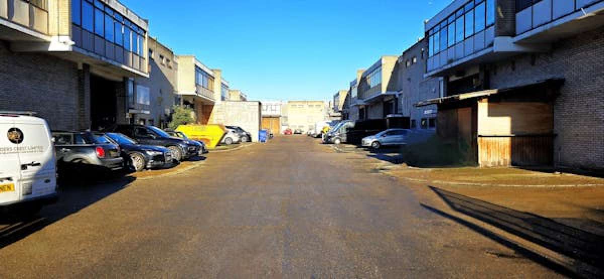 Office in Lancing - photo 2