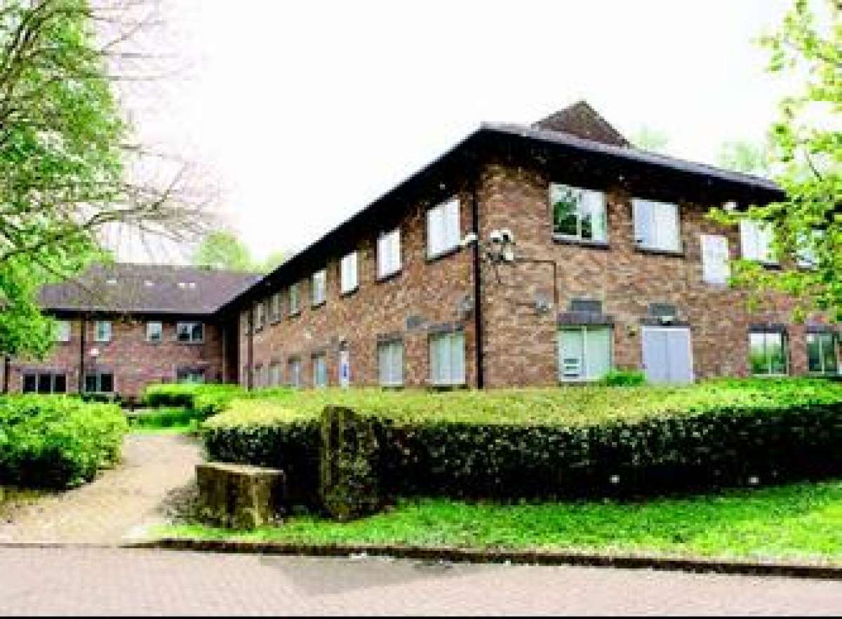 Office in Trowbridge - photo 3