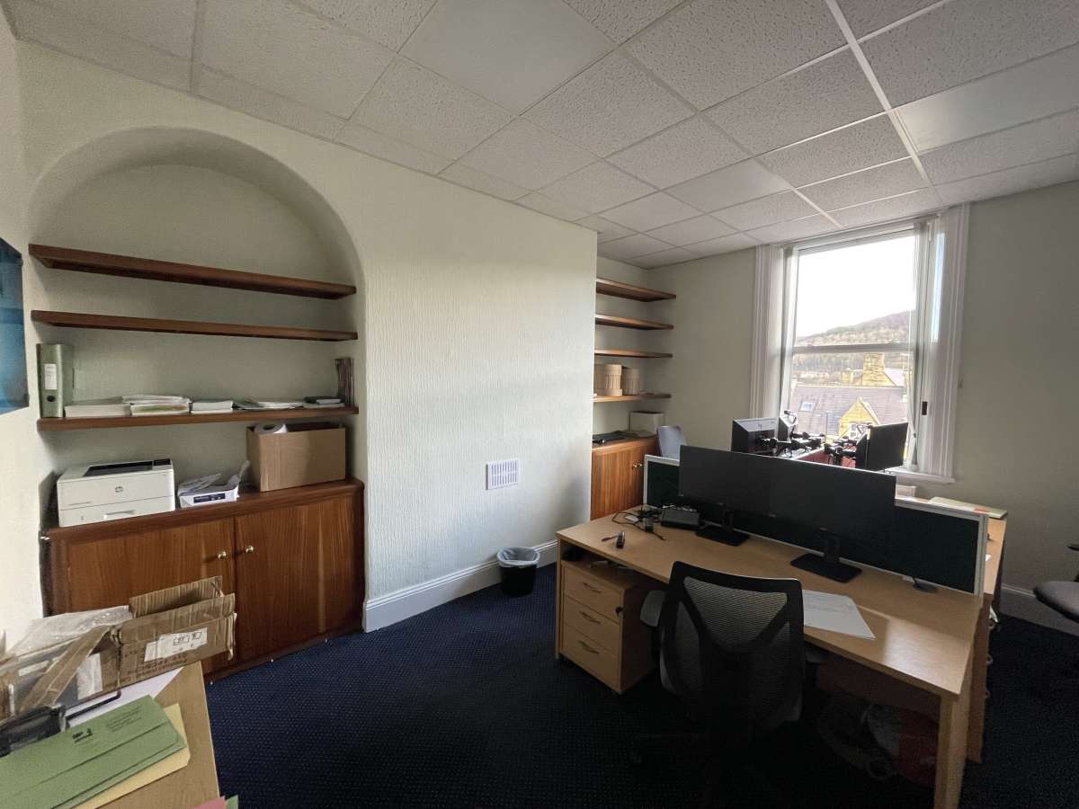 Office in Halifax - photo 4