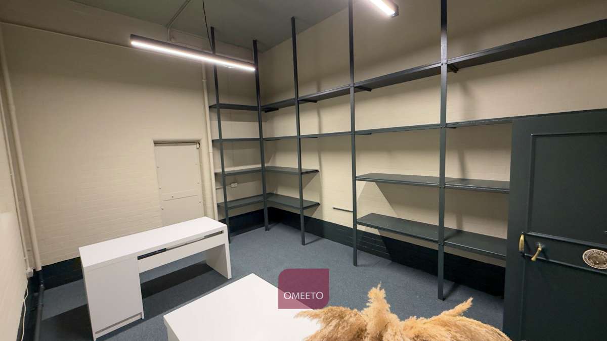 Office in Derby - photo 2