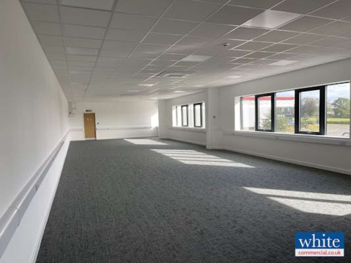 Office in Towcester - photo 3
