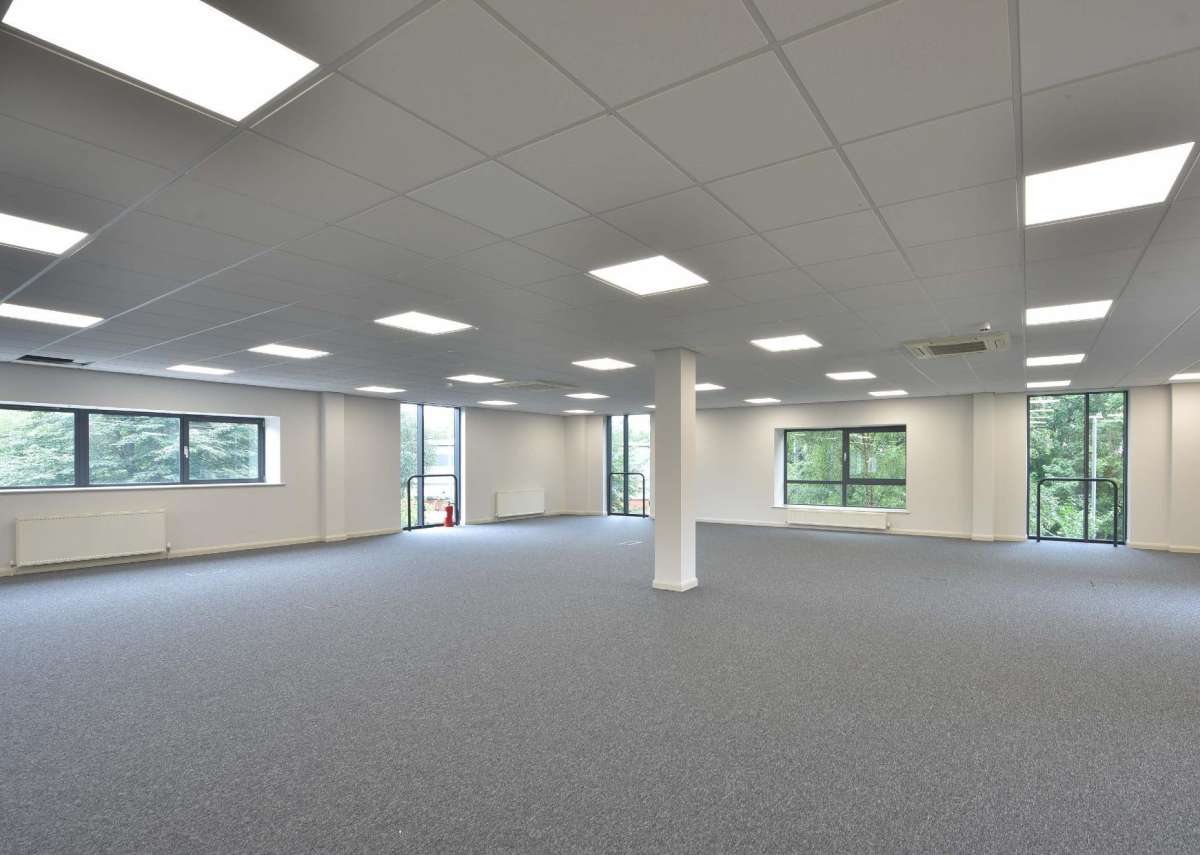 Office in Rochdale - photo 2