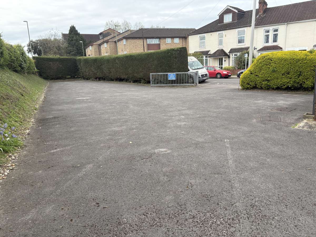 Office in Eastleigh - photo 3