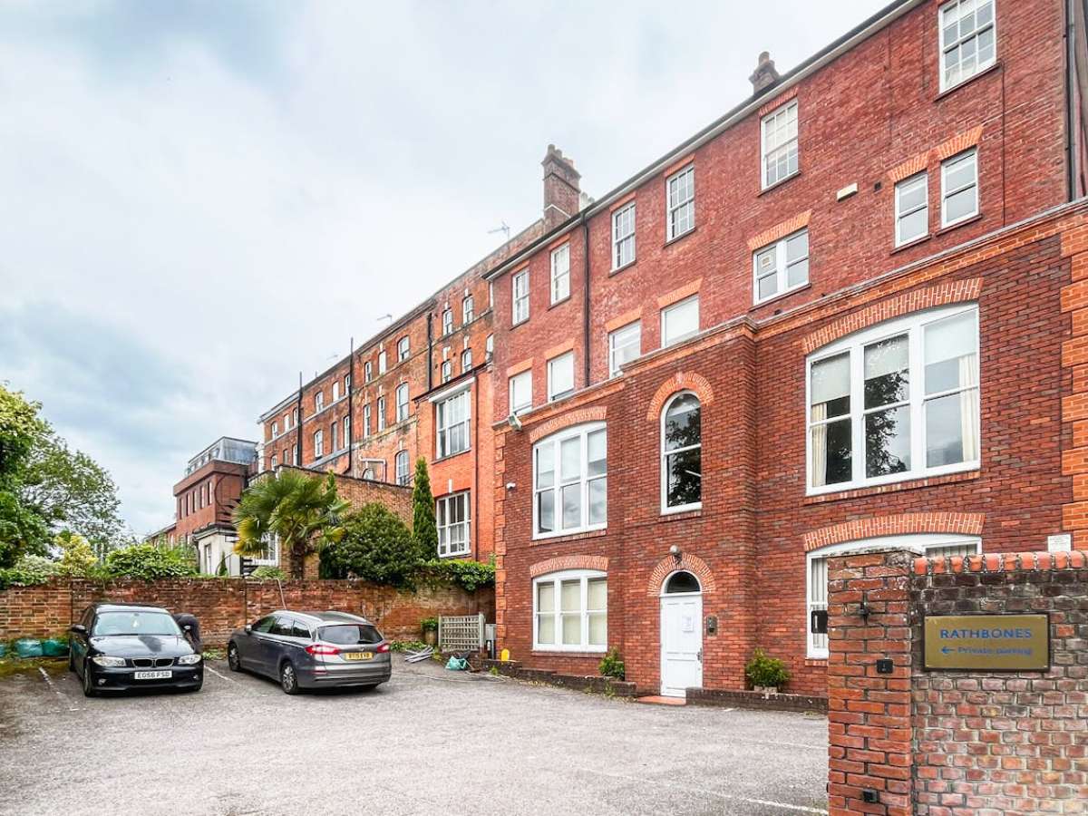 Office in Winchester - photo 2