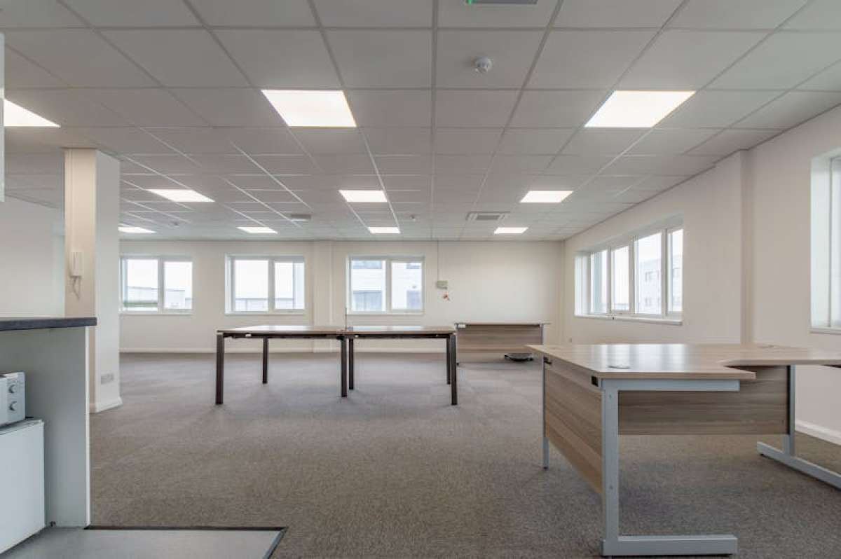 Office in Wimborne - photo 4