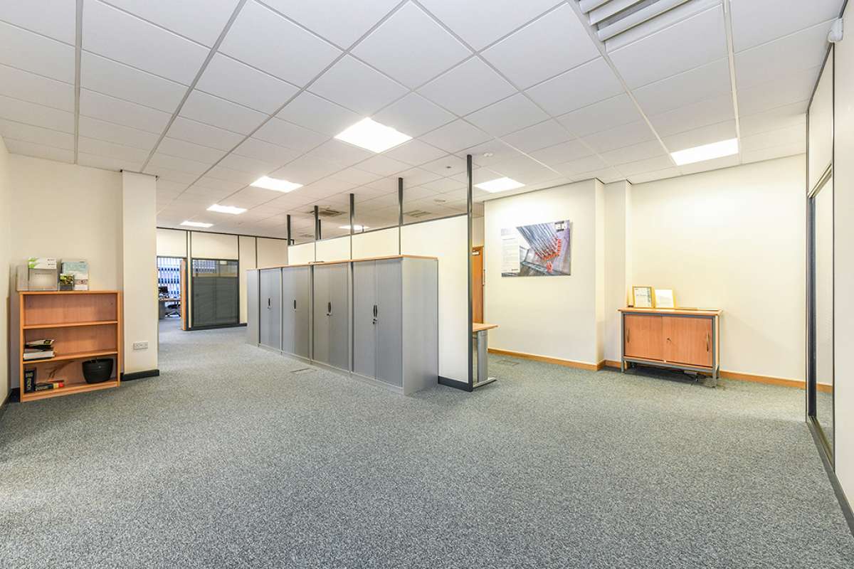 Office in Sherwood Park - photo 3