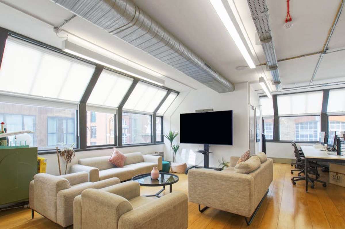 Office in London - photo 2