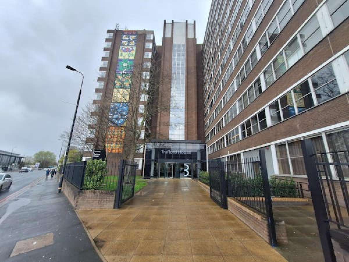 Office in Manchester - photo 2