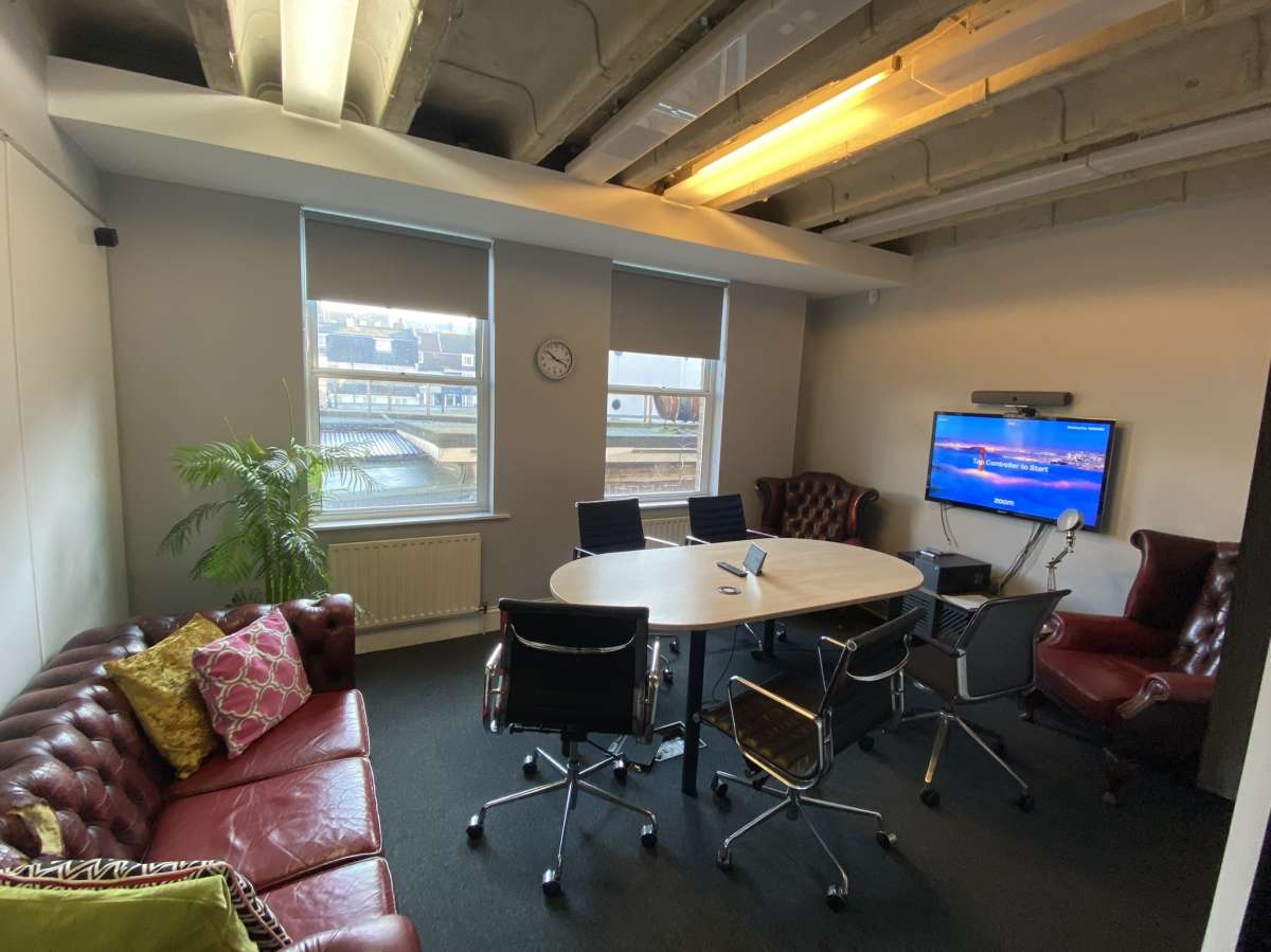 Office in Marine Parade - photo 3