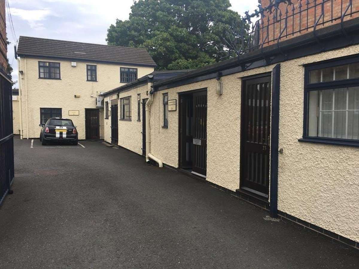 Office in Leicester - photo 3