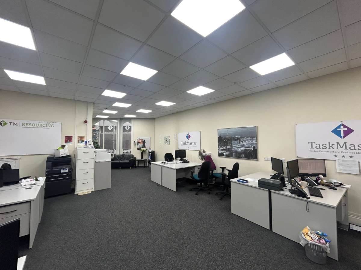 Office in Leeds - photo 3