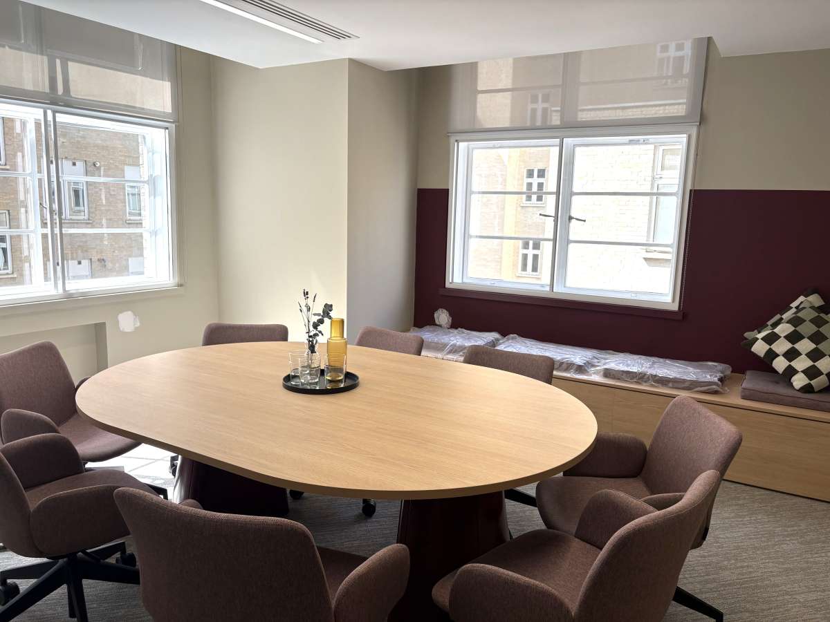 Office in London - photo 4