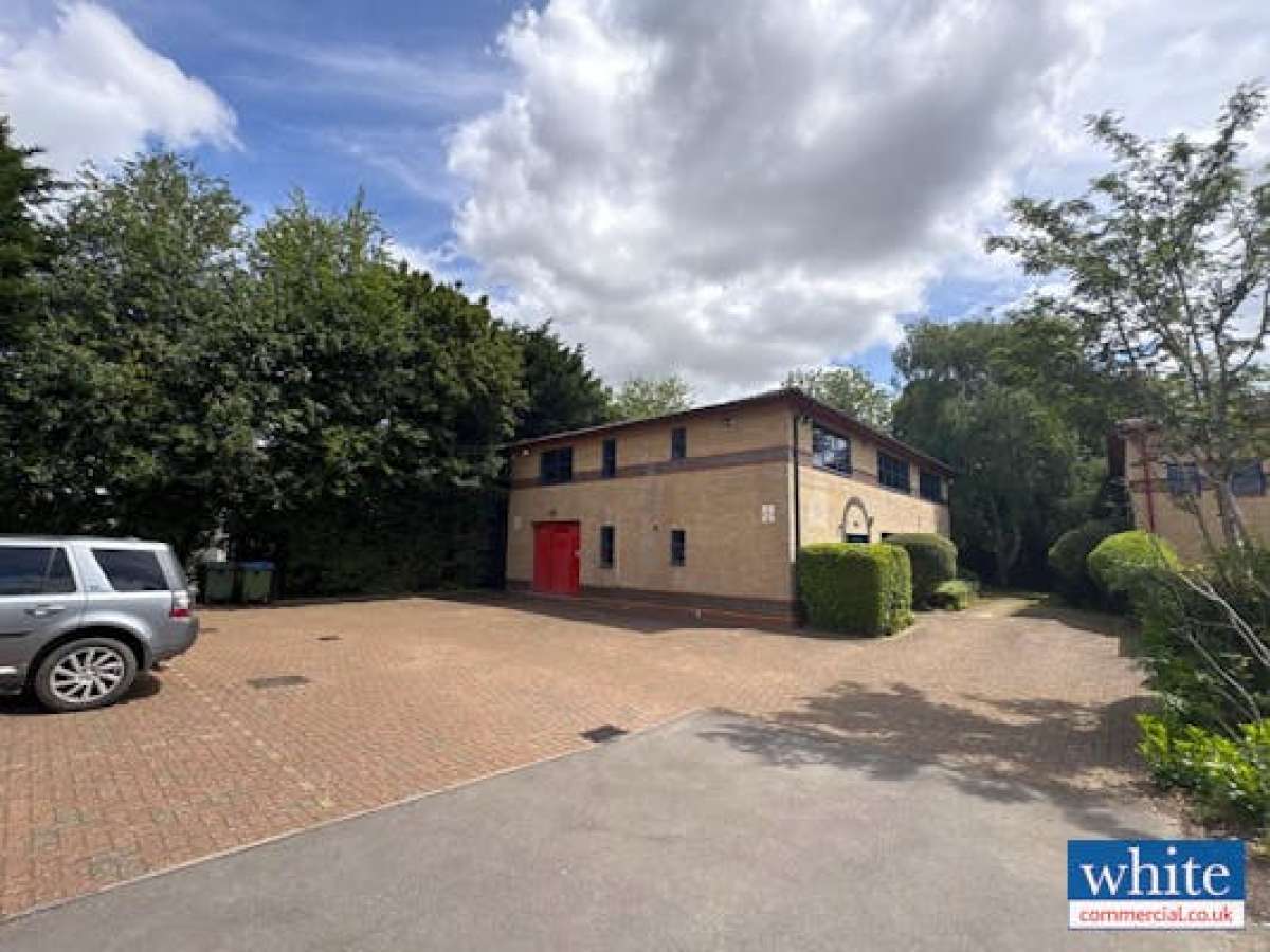 Office in Bicester - photo 2