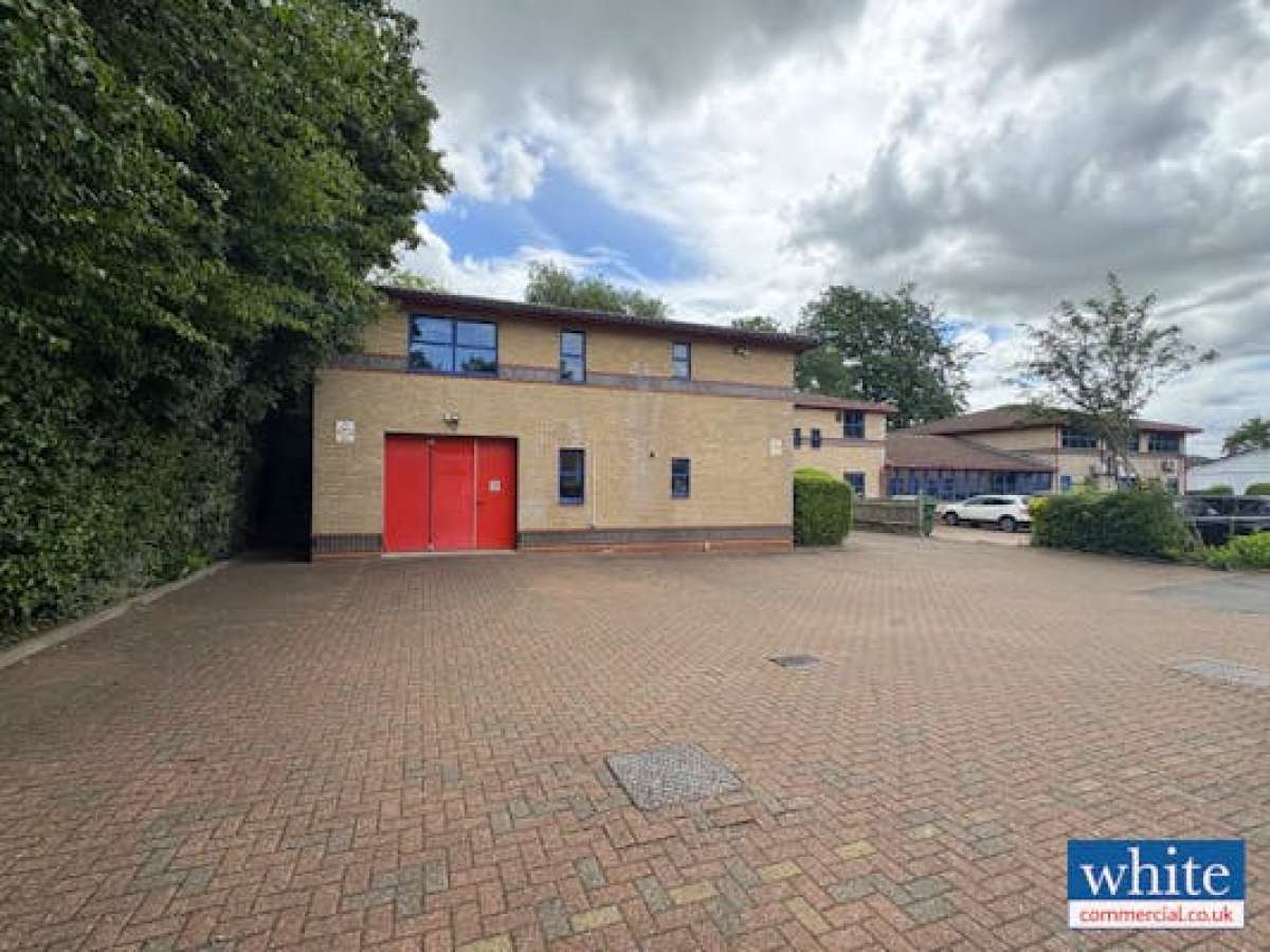 Office in Bicester - photo 4