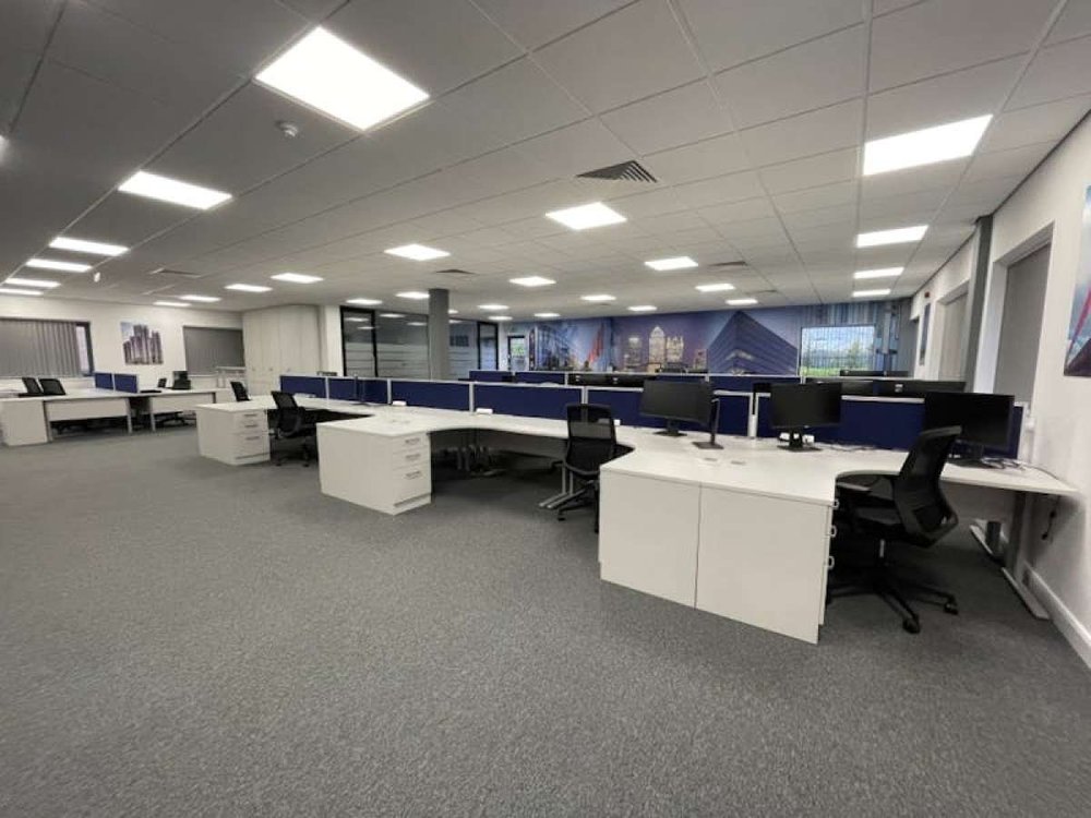 Office in Cheadle - photo 2