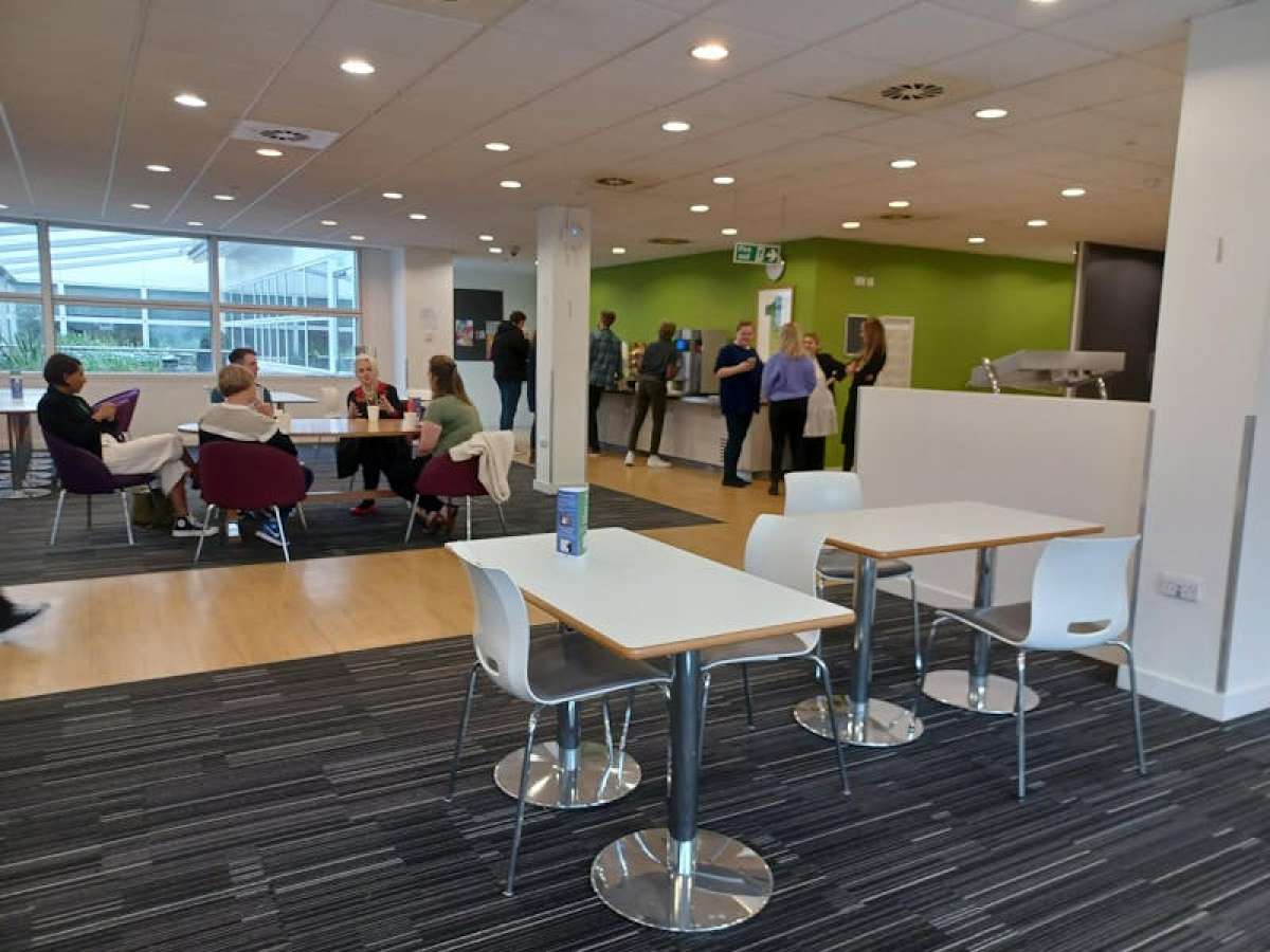 Office in Bracknell - photo 4