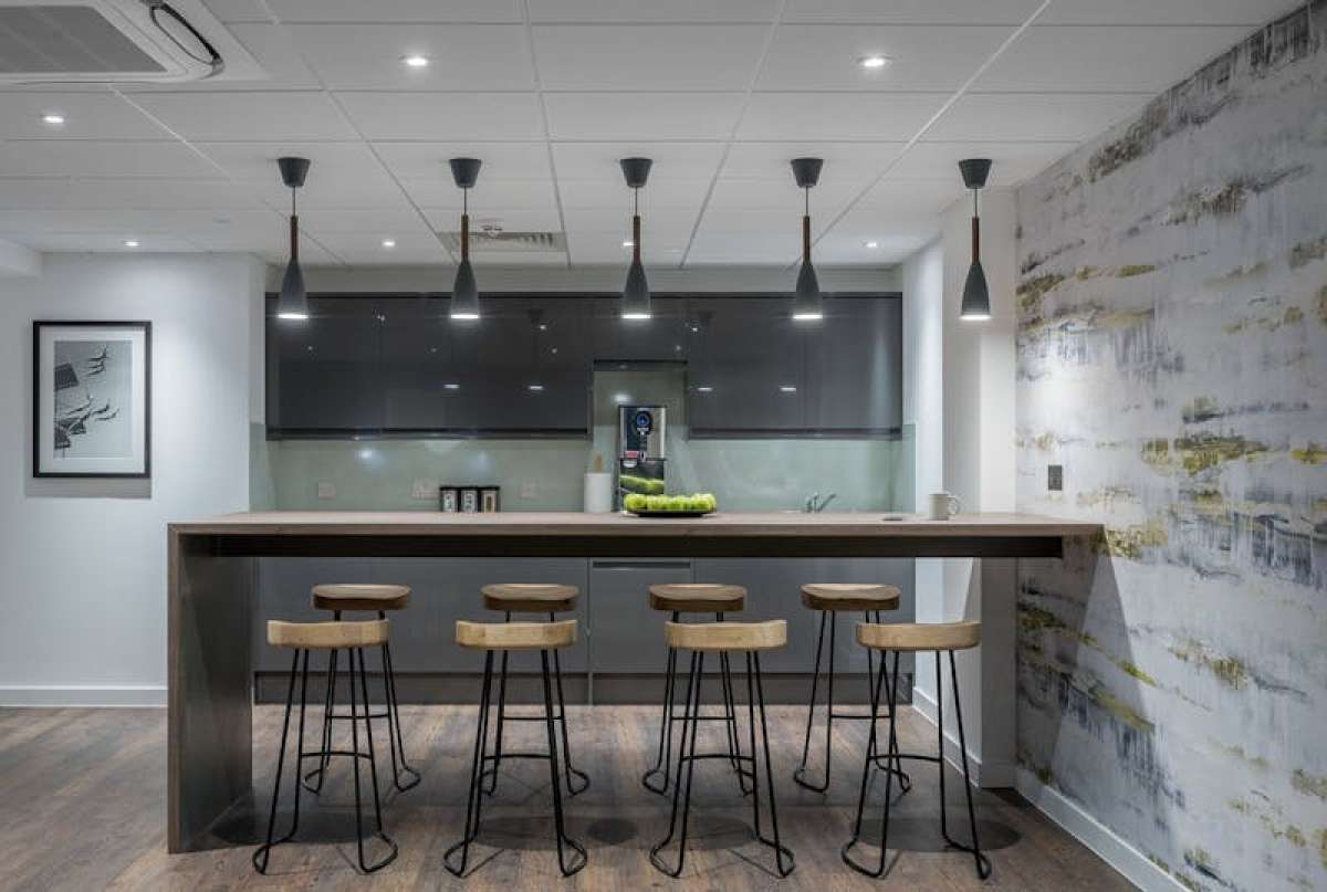 Office in Basingstoke - photo 3