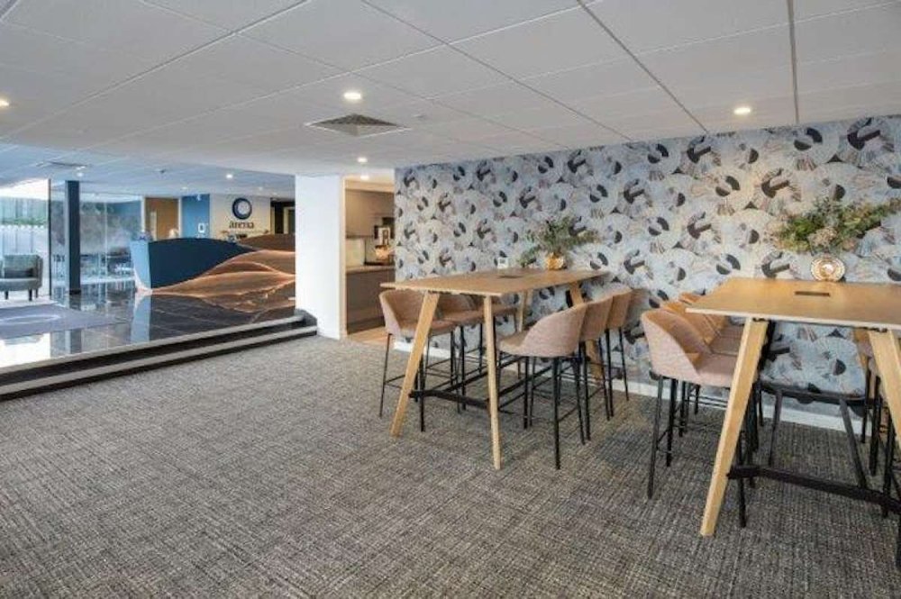 Office in Farnborough - photo 3