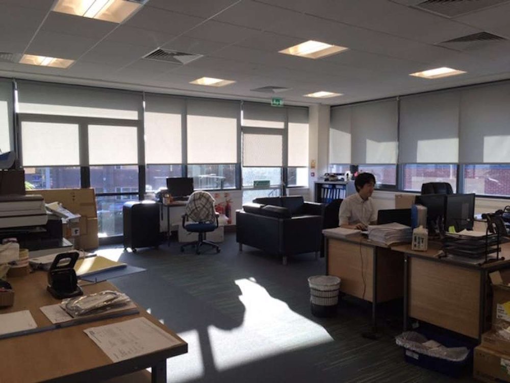 Office in Woking - photo 4