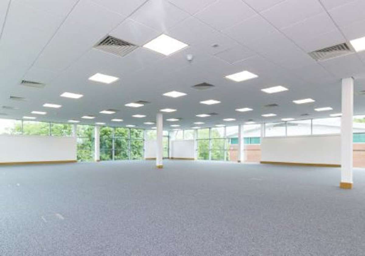 Office in Fareham - photo 2