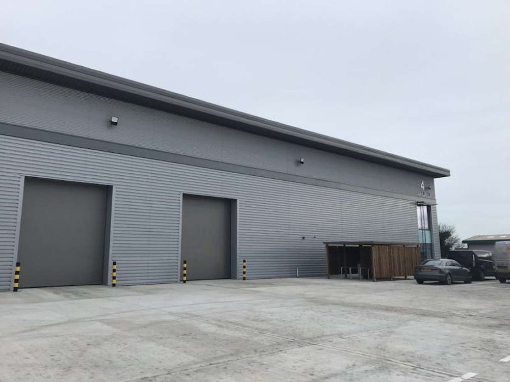 Office in Slough - photo 4