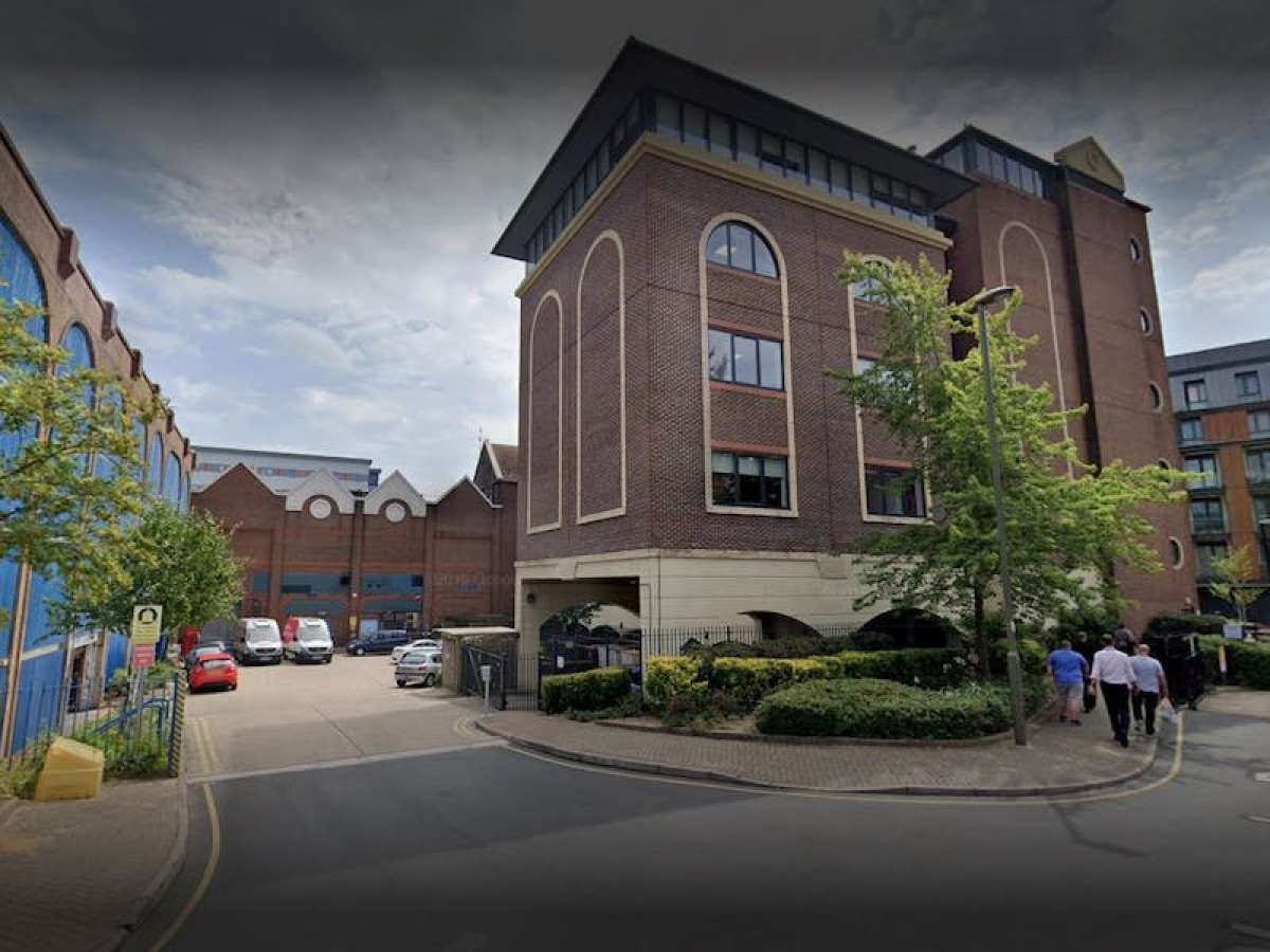 Office in Redhill - photo 2