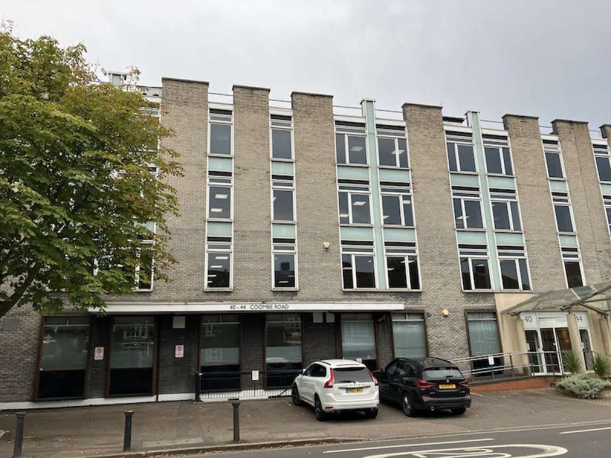 Office in New Malden - photo 2