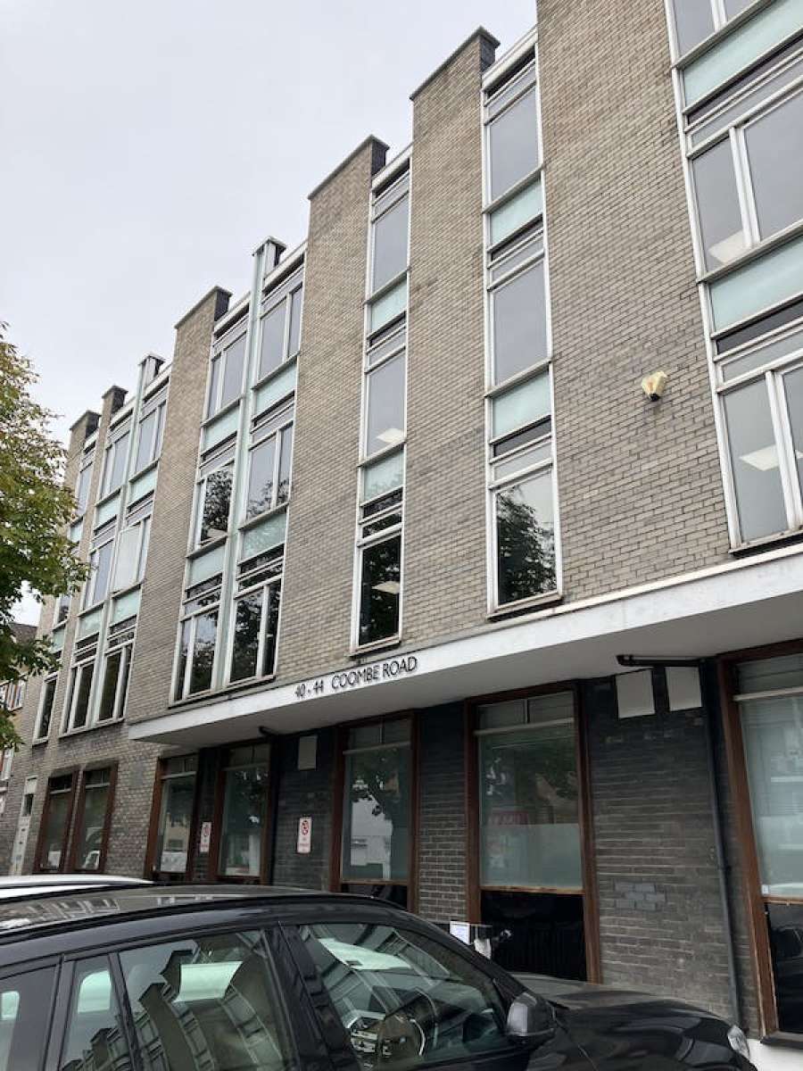 Office in New Malden - photo 3