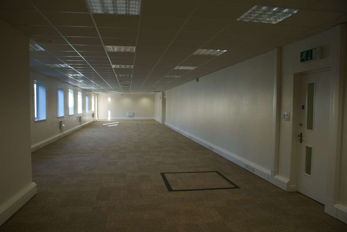 Office in Mansfield - photo 2