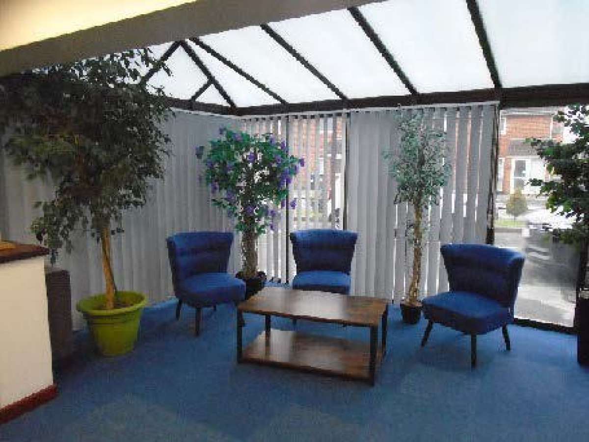 Office in Westbury - photo 2