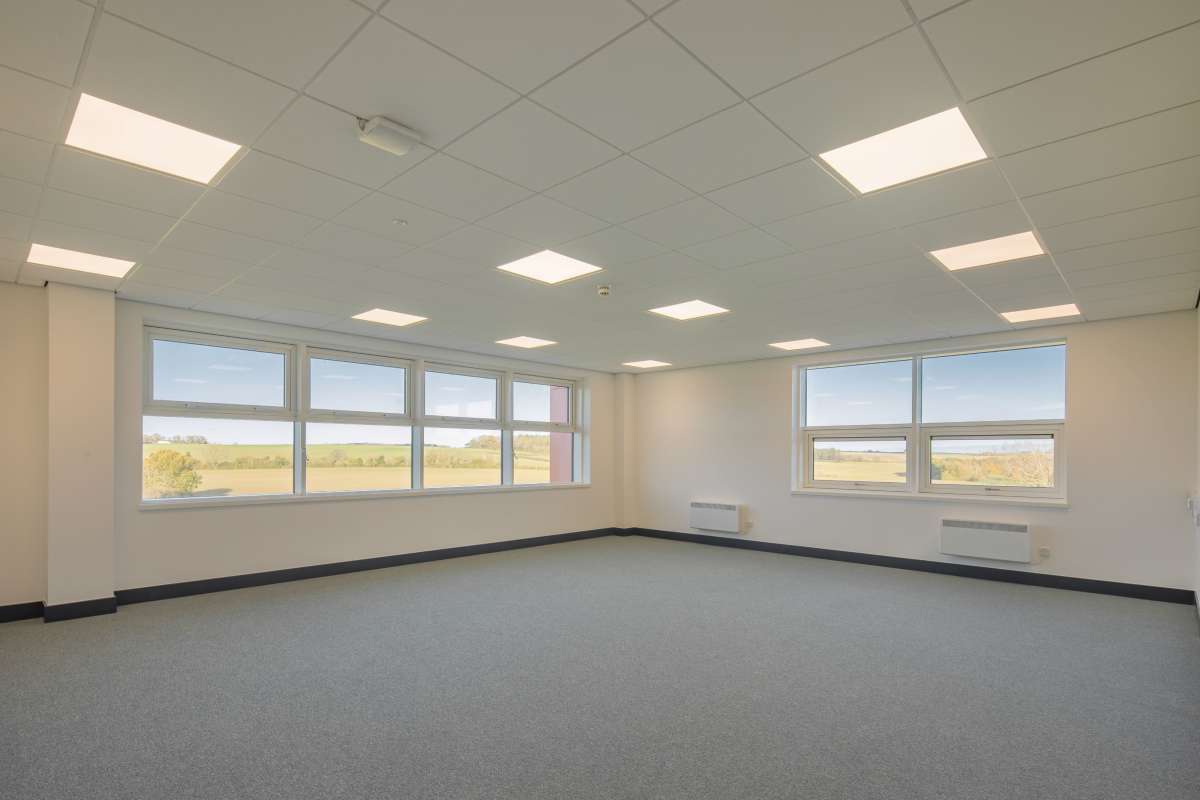 Office in Haverhill - photo 3