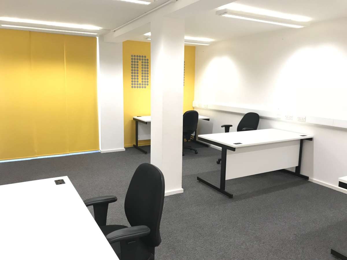 Office in Dundee - photo 4
