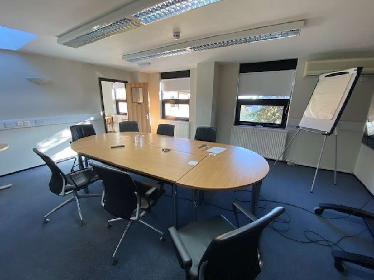 Office in Huntingdon - photo 4