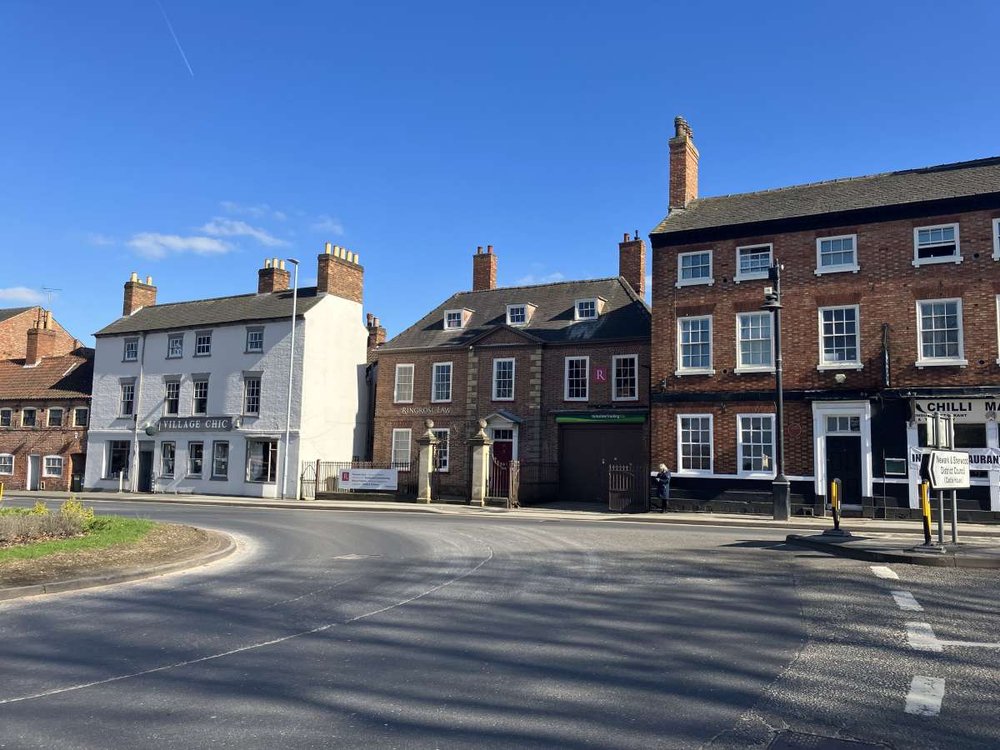 Office in Newark-On-Trent - photo 2