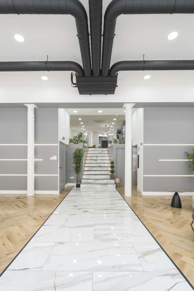 Office in London - photo 4